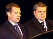 Rusk prezident Dmitrij Medvedv po pletu na prask letit Ruzyn (7.