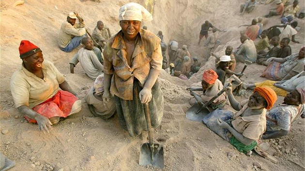 Diamantov dl v Marange na vchod Zimbabwe. (listopad 2006)