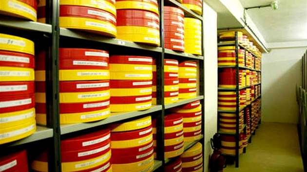 Kotouče s filmy v Národním filmovém archívu (NFA) Kotouče s filmy v Národním filmovém archívu (NFA)