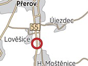 Nebezpen kiovatka silnice I/55 mezi Horn Motnic a Perovem.