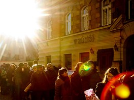 Nkteí místo na Hrad vyrazili do kulturního centra Praská kiovatka. 