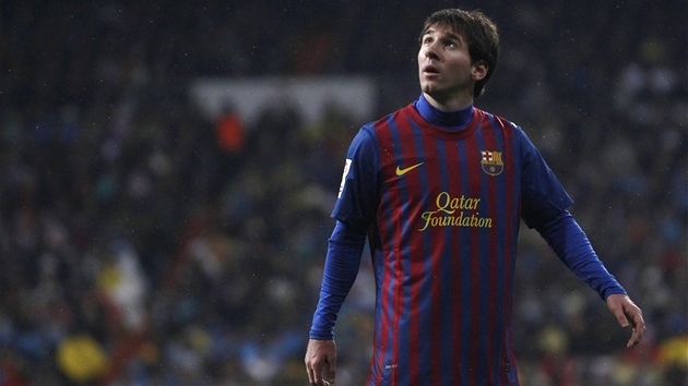 VYHLÍÍ VÝHRU. Barcelonský Lionel Messi se ve slavném El Clásiku neprosadil,