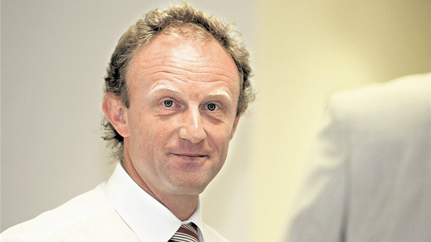 Josef Pejchl, bývalý ředitel nemocnice v Havlíčkově Brodě, kde se stalo sedm Josef Pejchl, bývalý ředitel nemocnice v Havlíčkově Brodě, kde se stalo sedm