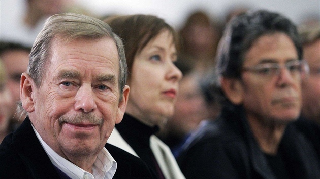 Václav Havel, Suzanne Vega a Lou Reed na Cenách Jindicha Chalupeckého v Praze...