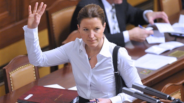 Místopředsedkyně vlády Karolína Peake Místopředsedkyně vlády Karolína Peake