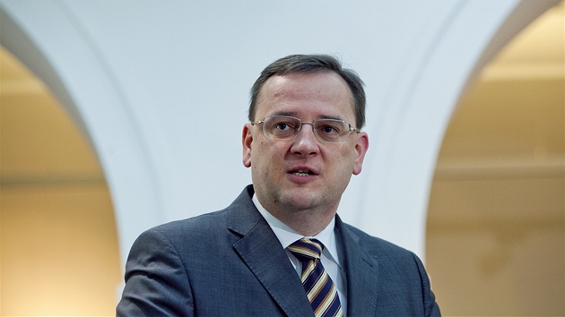 Premiér Petr Nečas hovoří o půjčce ve výši 89 miliard korun na záchranu Premiér Petr Nečas hovoří o půjčce ve výši 89 miliard korun na záchranu