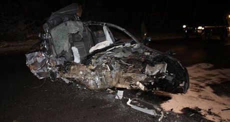 Zdemolované BMW po nehod u Gruny na Svitavsku