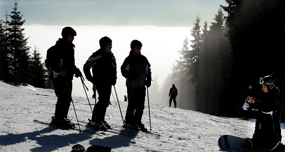 piák v dob vánoních prázdnin denn navtíví na tisíc lya a snowboardist.
