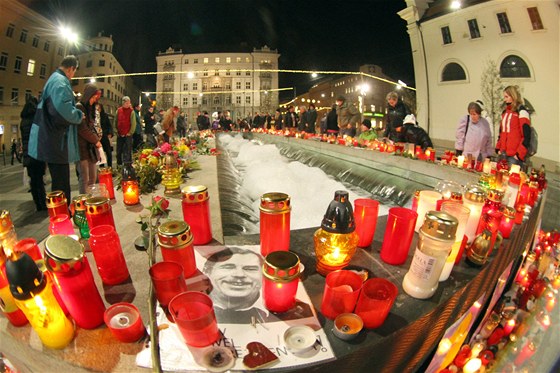 Pieta za Václava Havla na Moravském námstí v Brn. (20.12.2011)