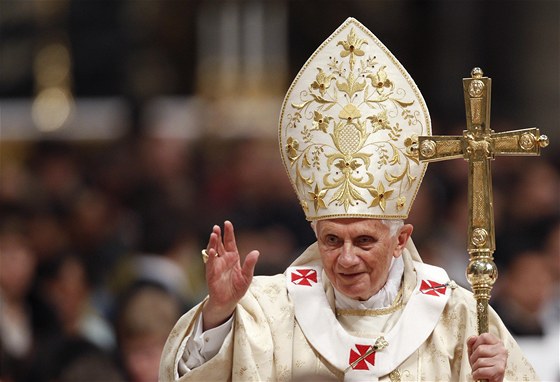 Pape Benedikt XVI. pi tdroveerní mi. (24. prosince 2011)