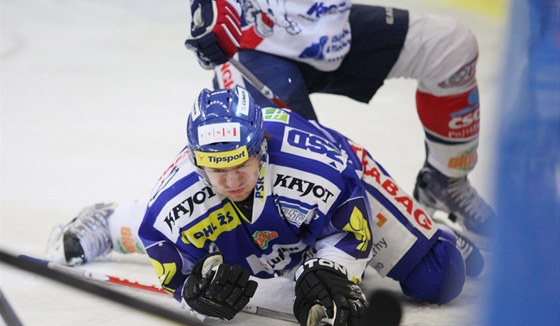 Momentka z duelu Kometa Brno - Pardubice.