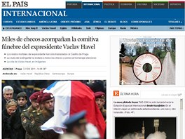 Web panlského deníku El País také zdraznil davy, které na Hrad Václava Havla
