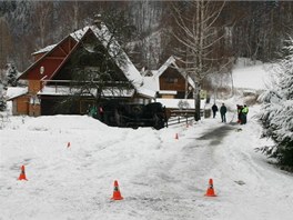 V jesenick mstn sti Dtichov se pi trkovn silnice pevrtil sypa.