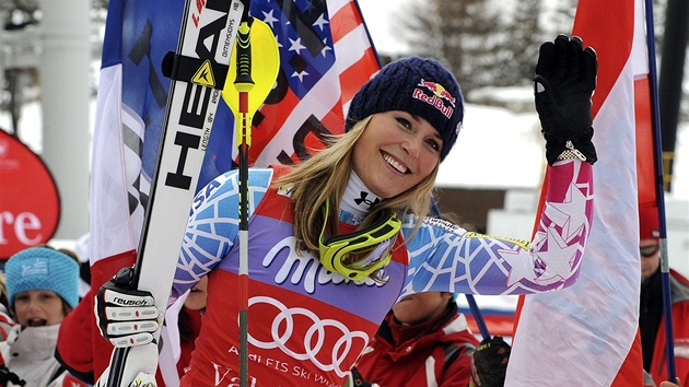 Lindsey Vonnová se raduje z vítzství v superkombinaci ve Val d'Isere