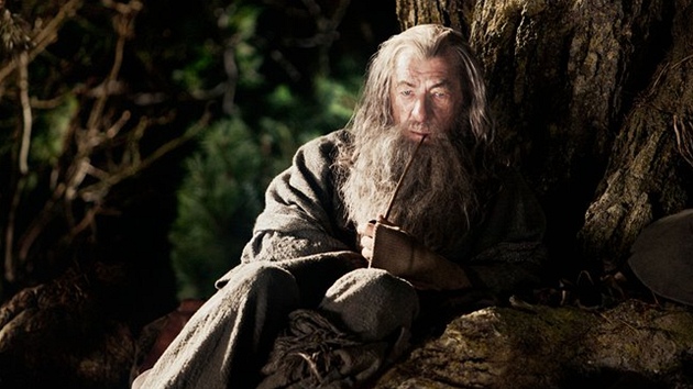 Zábr z filmu Hobbit: An Unexpected Journey  Ian McKellen jako Gandalf