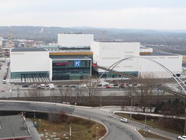 Pohled na dostavovan obchodn centrum Nov Karolina v Ostrav. (29. prosince