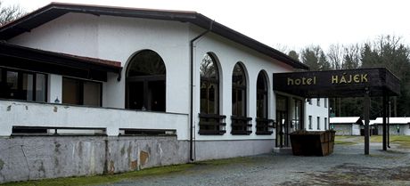 Bývalý hotel Hájek u zámku Kozel