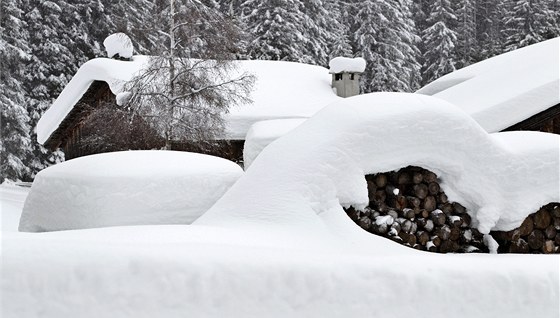 Ve tvrtek by mlo na horách napadnout a 30 cm snhu. Ilustraní snímek