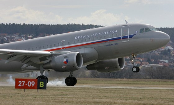 V beznu 2009 pistál na eskobudjovickém letiti vládní speciál Airbus A 319....