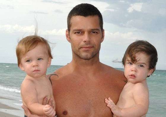 Ricky Martin a jeho dvojata Matteo a Valentino v Miami (2009)