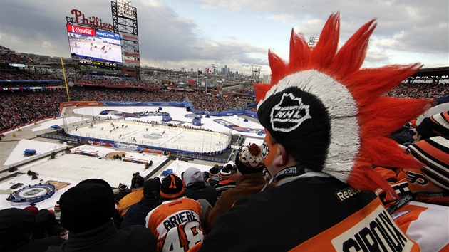 WINTER CLASSIC Z HLEDIT. Divk s pardn epic sleduje souboj Philadelphia - New York Rangers. 