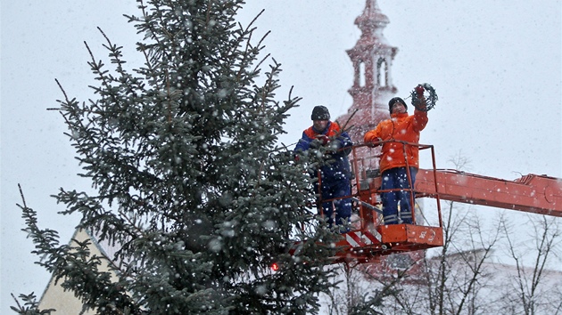 Jihlava kvli obavám z vichru sundala vánoní strom dív ne plánovala - tedy