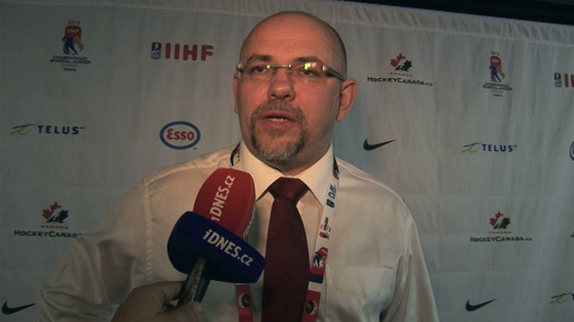 Trenér hokejové dvacítky Miroslav Perost