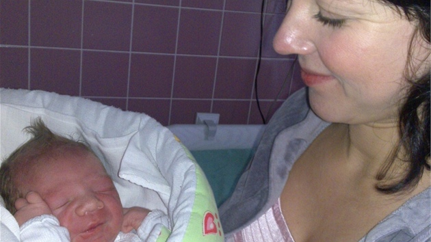 Jedním z prvních dětí roku 2012 je Jan Daniš, který přišel na svět v Rokycanské Jedním z prvních dětí roku 2012 je Jan Daniš, který přišel na svět v Rokycanské