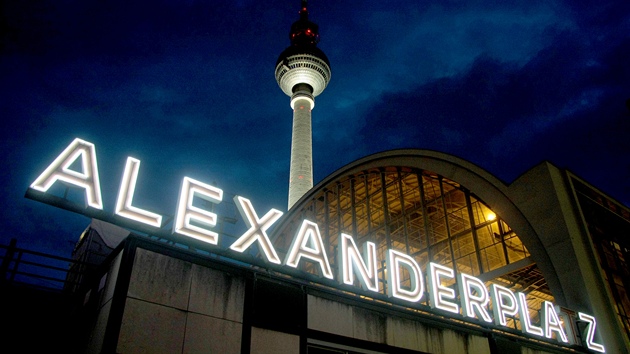 V nákupní galerii U Alexe na berlínském námstí Alexanderplatz na vás eká 180...