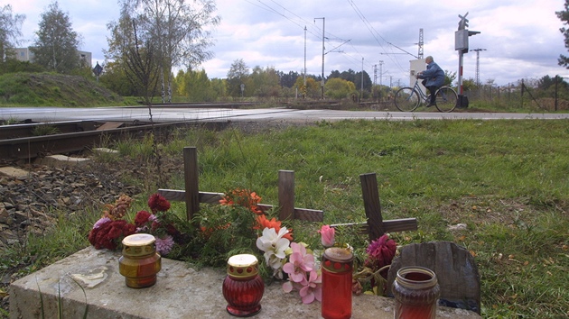 Místo tragické nehody autobusu v Bezhrad na podzim 2004, více ne rok poté.