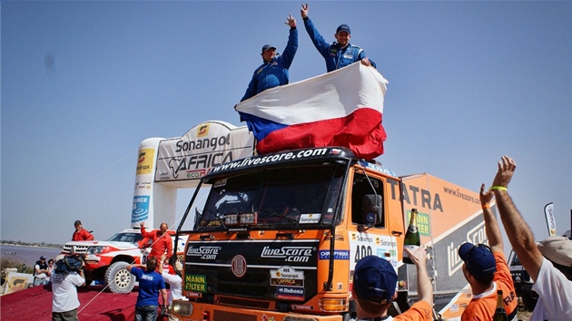 Africa Eco Race: Vítzný kamion Tatra s posádkou Tomá Tomeek a Vojtch