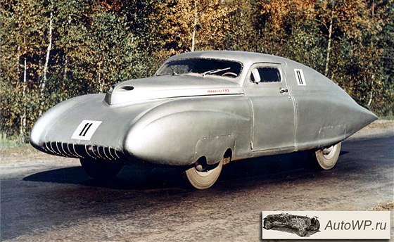 Automobilka GAZ postavila v roce 1950 model Pobda Sport s proudnicovou...