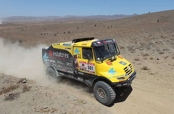 Ale Loprais s Tatrou v poutn sedm etap Rallye Dakar 2012.