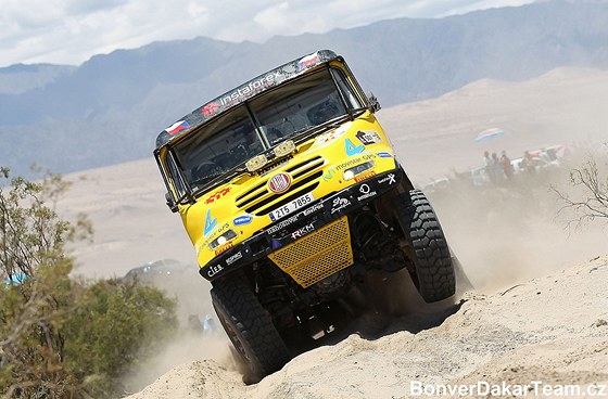 Ale Loprais s tatrou v poutní sedmé etap Rallye Dakar 2012