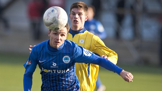 Liberec jako jeden z mnoha klub první a druhé ligy sponzoruje sázková kancelá. Po zmn loterijného zákona není jisté, jestli pro dalí roník objem prostedk bude i dál pro kluby významnou polokou rozpotu.