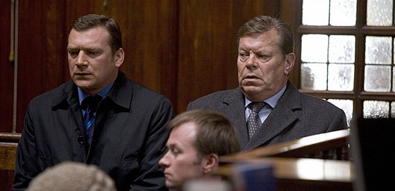 Warren Clarke (vpravo) v seriálu Dalziel a Pascoe