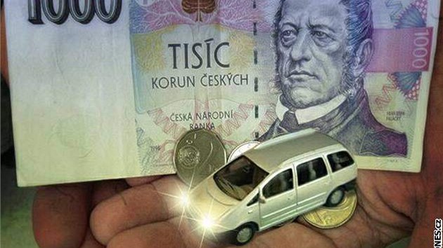 (ilustrační snímek) - Auto, peníze (ilustrační snímek) - Auto, peníze