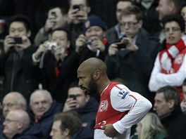 A JDE SE NA VC. Kdy se Thierry Henry zvednul, aby po letech znovu nastoupil...