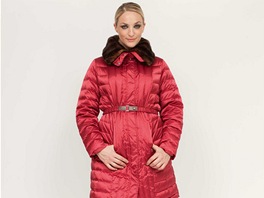 ervený proívaný kabát ze zimní kolekce Marina Rinaldi
