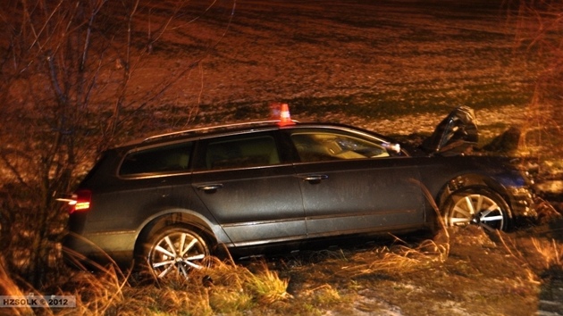 tvrten tagick nehoda mezi Lipnkem nad Bevou a Hranicemi (19. ledna 2012).