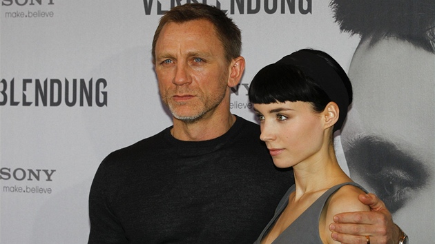 Rooney Mara a Daniel Craig na premie filmu Mui, kte nenvid eny v Madridu