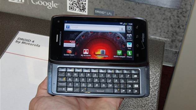 Motorola Droid 4