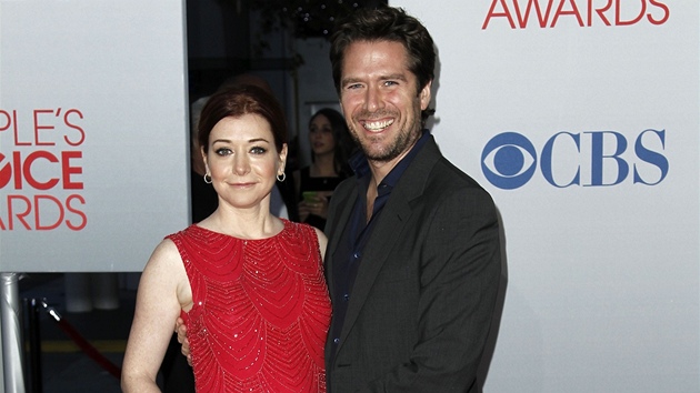 Alyson Hanniganová a její manel Alexis Denisof