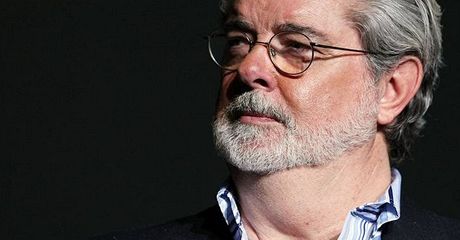 George Lucas pratil s velkofilmy. Krátce ped uvedením svého výpravného snímku Red Tails ze ivota ernoských pilot za druhé svtové války.