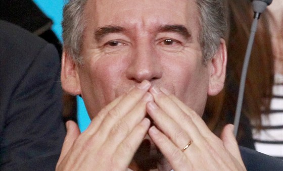 Francois Bayrou, francouzský prezidentský kandidát strany MoDem pi politickém