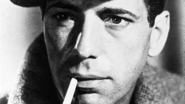 Spolu se svou enou Lauren Bacallovou a Frankem Sinatrou zaloil klub Rat Pack. "Pt hodn bourbonu a zstat dlouho vzhru," vysvtlil Bogart jednomu novini smysl celho spolku.