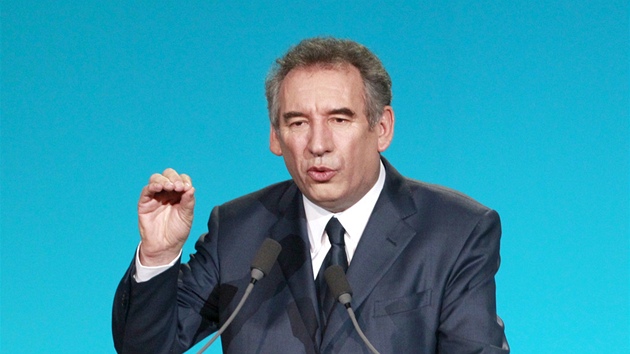 Francois Bayrou, francouzský prezidentský kandidát strany MoDem pi politickém