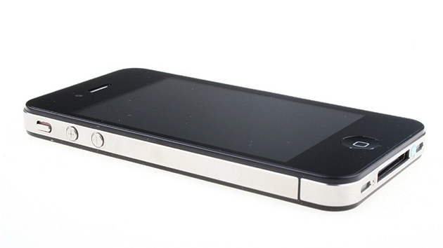Padlk iPhonu 4 se od originálu tém nelií