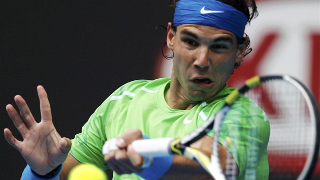 DÁL. Rafael Nadal porazil v utkání tetího kola Australian Open Slováka Lukáe