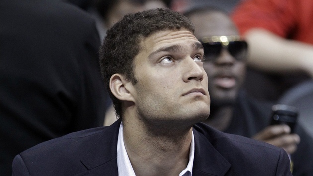 Brook Lopez, zrann pivotman New Jersey Nets.